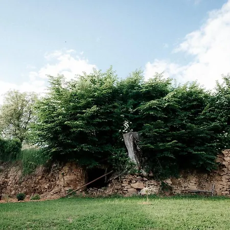 Usedlost بيت للعطل