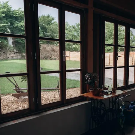 Usedlost * Jindrichovice