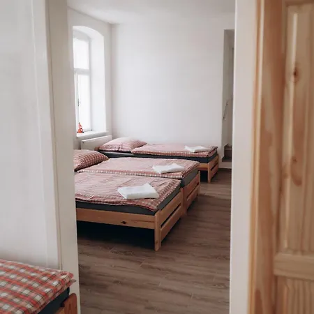 بيت للعطل Usedlost Jindrichovice