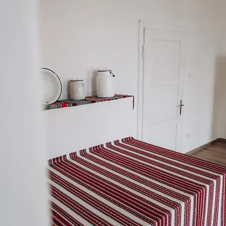 Usedlost بيت للعطل *